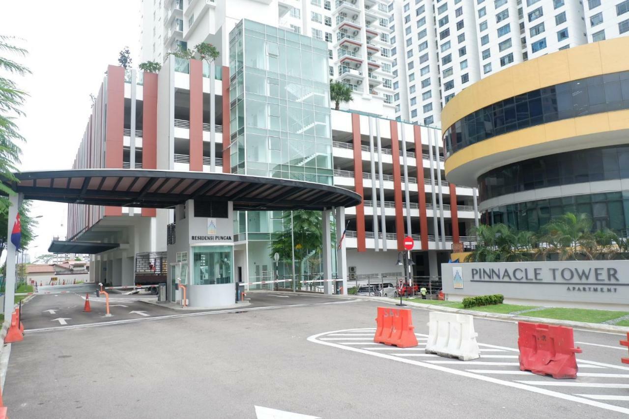 The Pinnacle Tower Johor Bahru Esterno foto