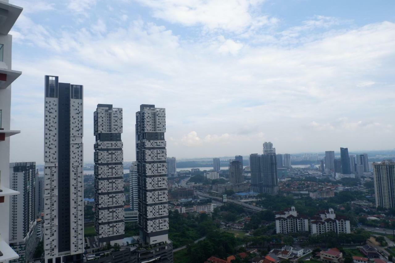 The Pinnacle Tower Johor Bahru Esterno foto