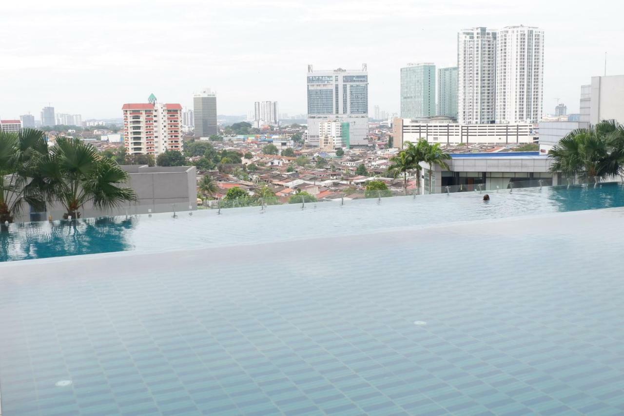 The Pinnacle Tower Johor Bahru Esterno foto
