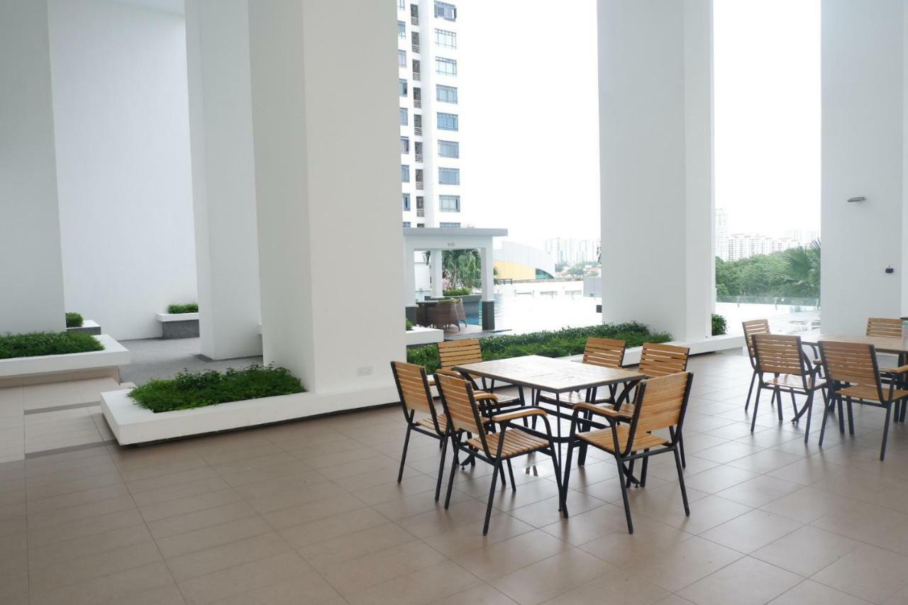 The Pinnacle Tower Johor Bahru Esterno foto